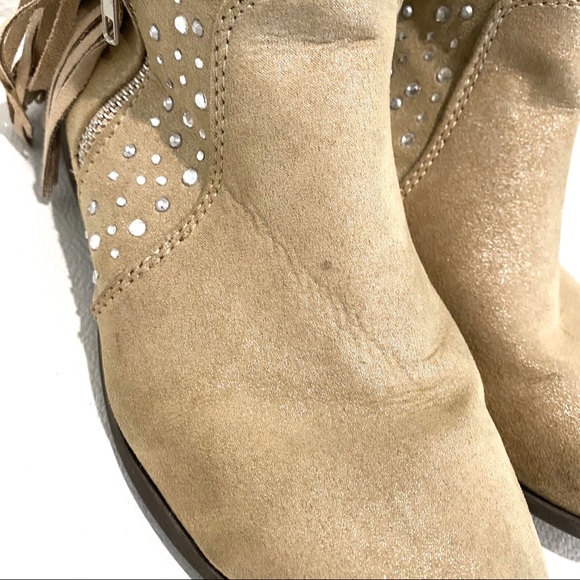 Embellished Fringe Shorty Boots - Picture 6 of 13